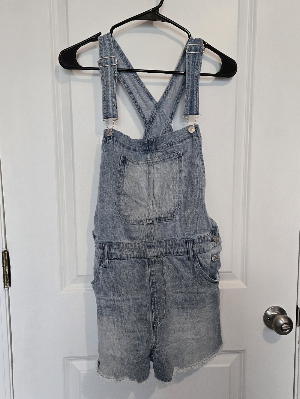 Wallflower | Light-Wash Denim Short Overalls